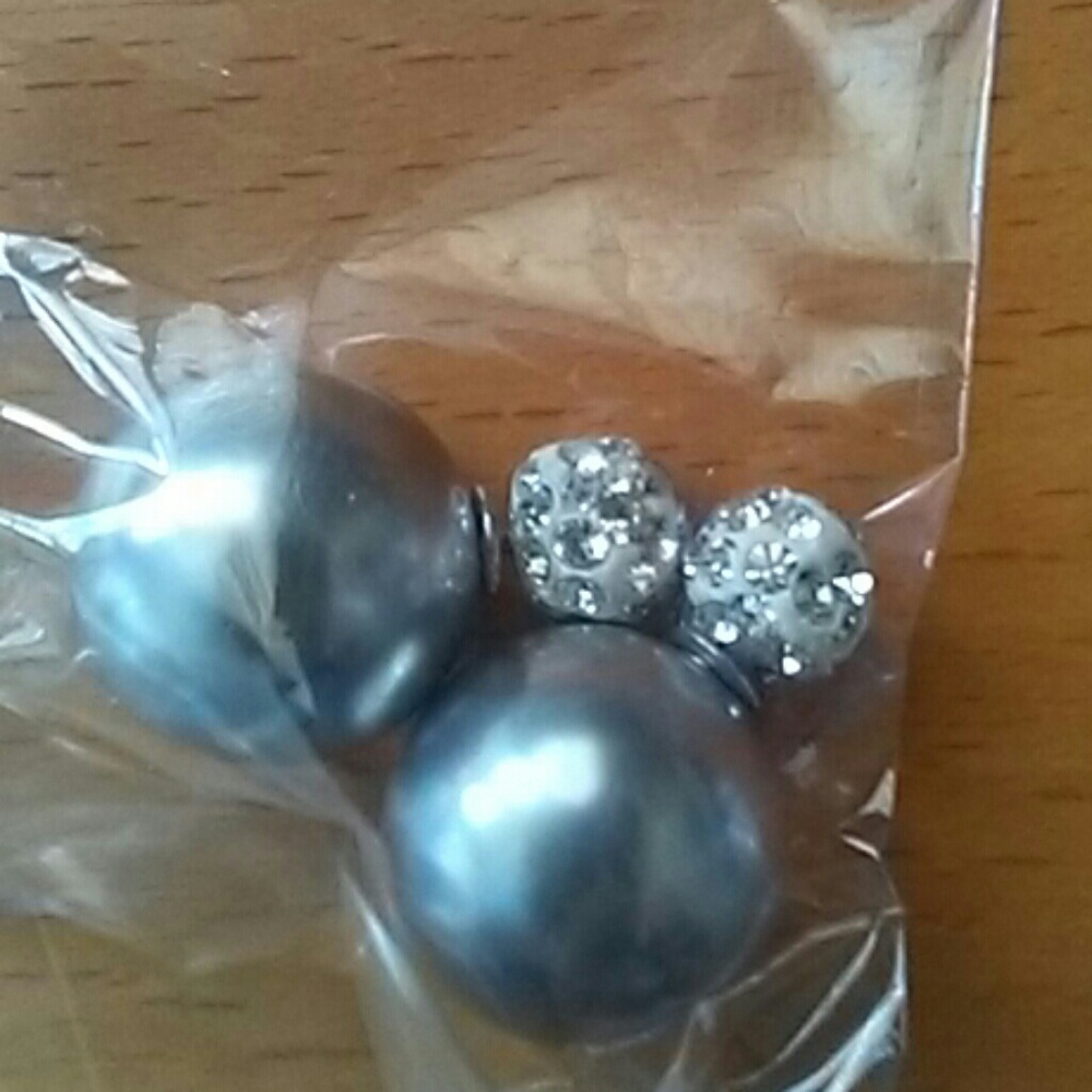 Earrings - Picture 8 of 8